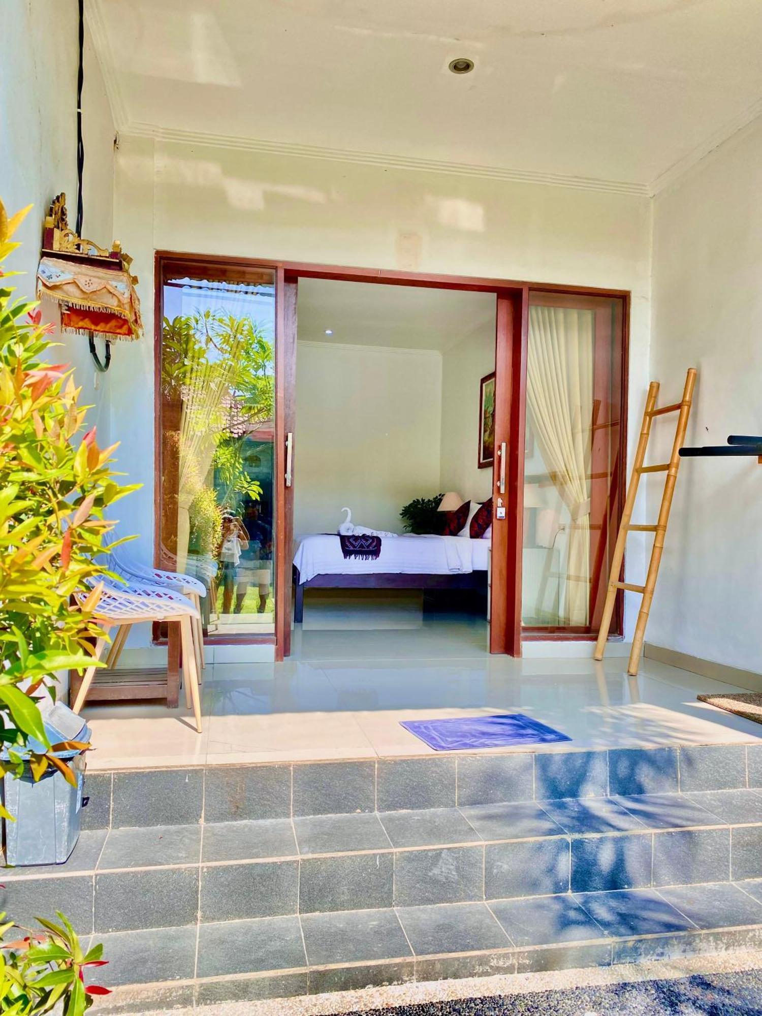 Padang-Padang Sari Homestay Uluwatu  Exterior photo
